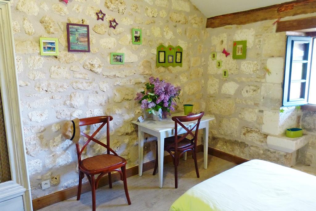 L'Echappee Belle Perigord Bed & Breakfast Cercles Bilik gambar