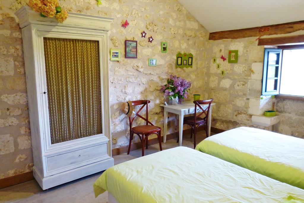 L'Echappee Belle Perigord Bed & Breakfast Cercles Bilik gambar